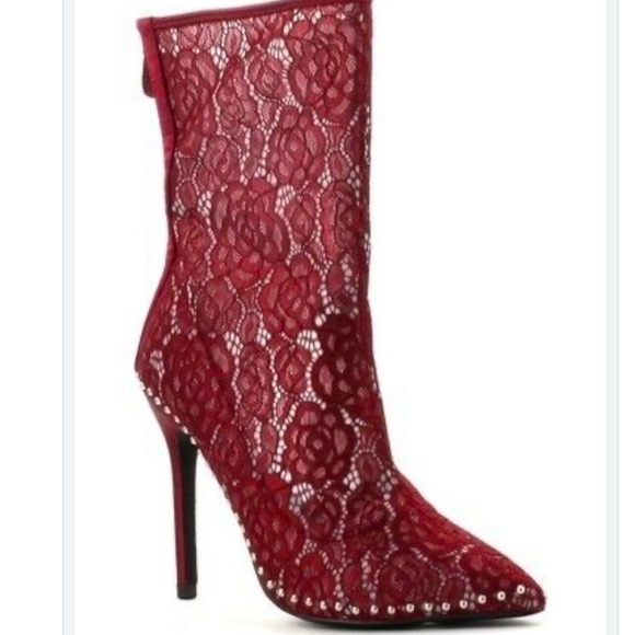 ‼️SOLD‼️ CAPE ROBBINS WINE LACE BOOTIES - Picture 1 of 8